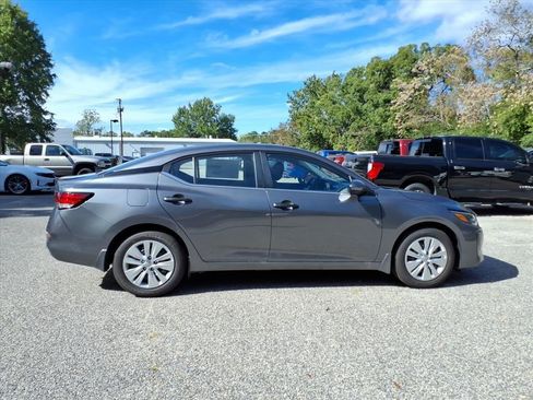 New 2025 Nissan Sentra S image 10