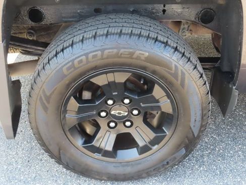 Used 2015 Chevrolet Silverado 1500 LT AWD/4WD image 14