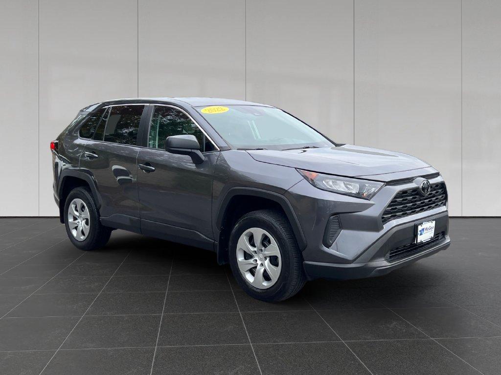 Used 2022 Toyota RAV4 LE AWD/4WD image 7
