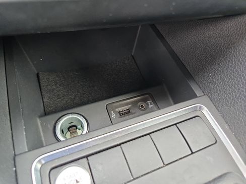 Used 2016 Volkswagen Jetta SE image 29