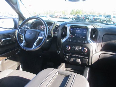 Certified 2021 Chevrolet Silverado 1500 RST image 22