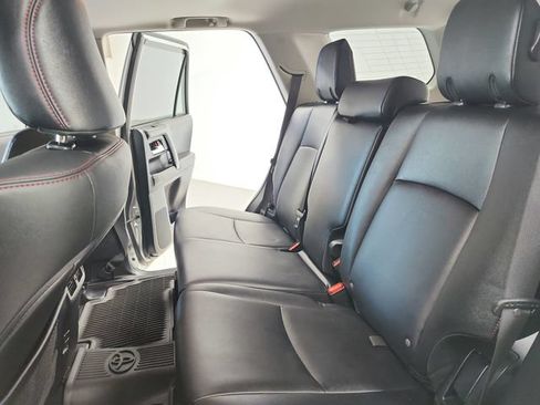 Used 2019 Toyota 4Runner TRD Off-Road Premium AWD/4WD image 35