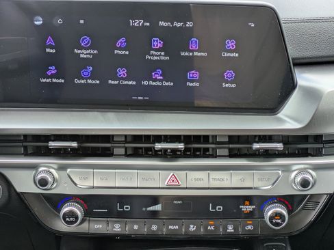 Certified 2024 Kia Telluride S image 14