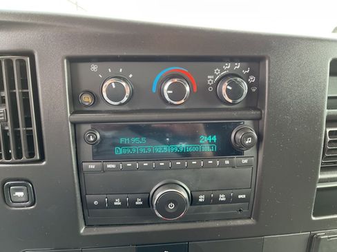 Used 2024 Chevrolet Express 2500 w/ Driver Convenience Package image 20