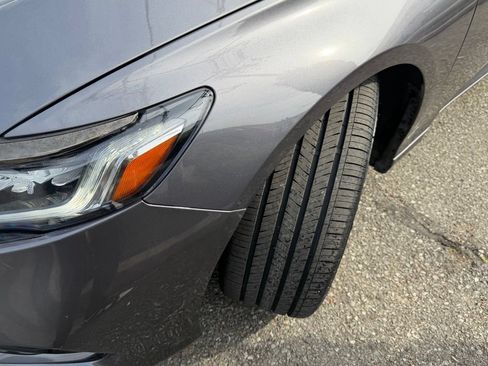 Used 2019 Honda Accord Sport image 3