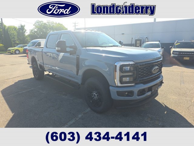 New 2026 Ford F350 Lariat w/ Black Appearance Package AWD/4WD image 1