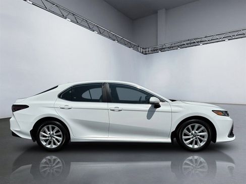 Used 2023 Toyota Camry LE AWD/4WD image 3