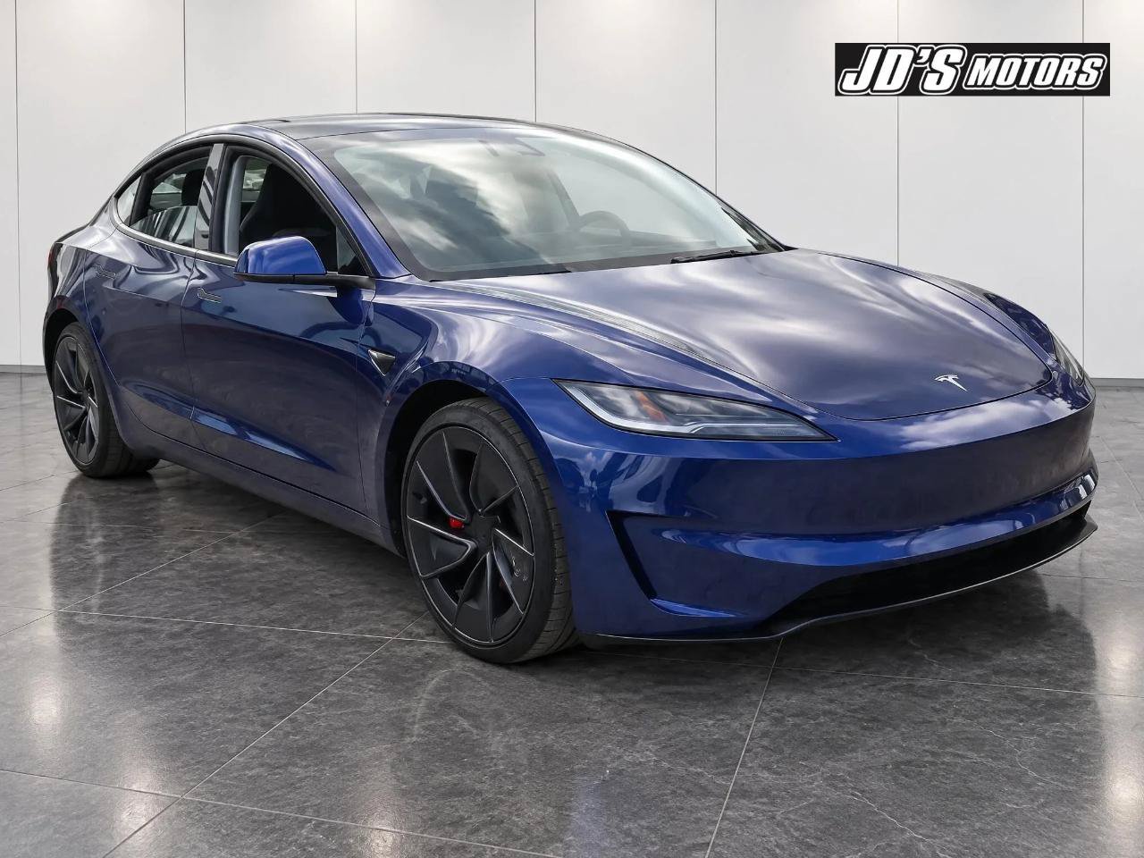Used 2024 Tesla Model 3 Performance AWD/4WD image 1