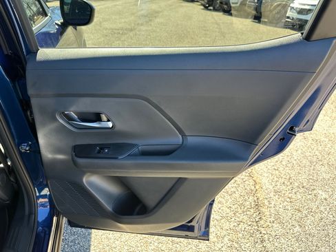 Used 2026 Nissan Kicks SV image 16