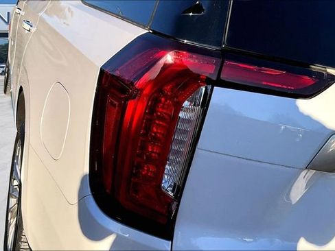 Used 2022 GMC Yukon Denali image 20