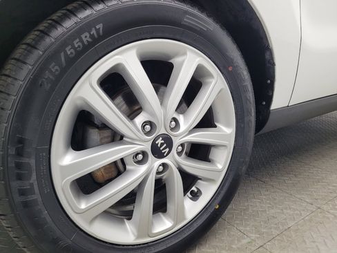 Used 2018 Kia Soul + image 31