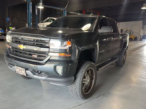 Used 2017 Chevrolet Silverado 1500 LT w/ All Star Edition AWD/4WD image 3