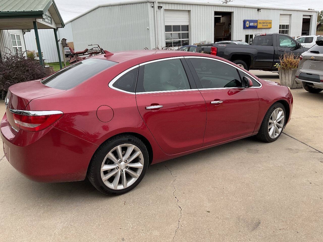 Used 2014 Buick Verano FWD image 7