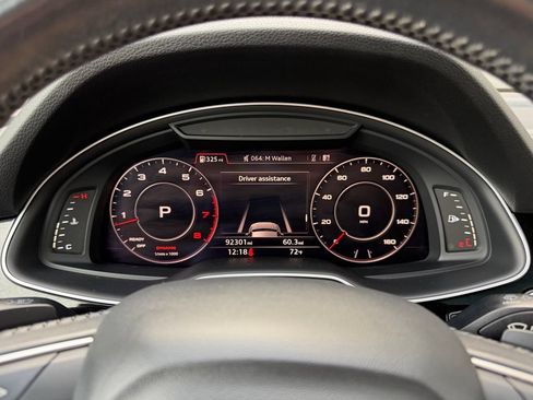 Used 2017 Audi Q7 3.0T Prestige AWD/4WD image 45