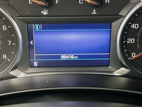 Used 2023 Chevrolet Equinox RS w/ LPO, Floor Liner Package AWD/4WD image 13