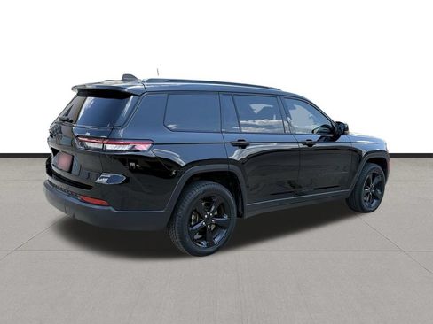 Used 2023 Jeep Grand Cherokee L Laredo RWD image 5