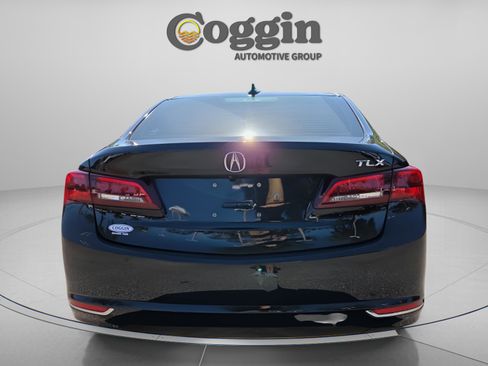 Used 2017 Acura TLX image 4