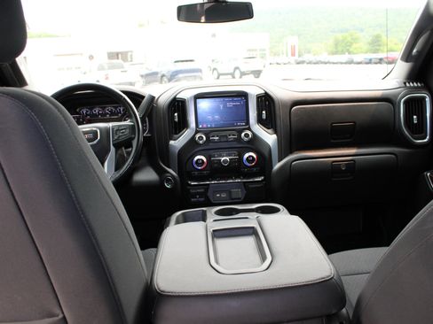 Used 2021 GMC Sierra 1500 Elevation w/ LPO, Elevation Black Package AWD/4WD image 17