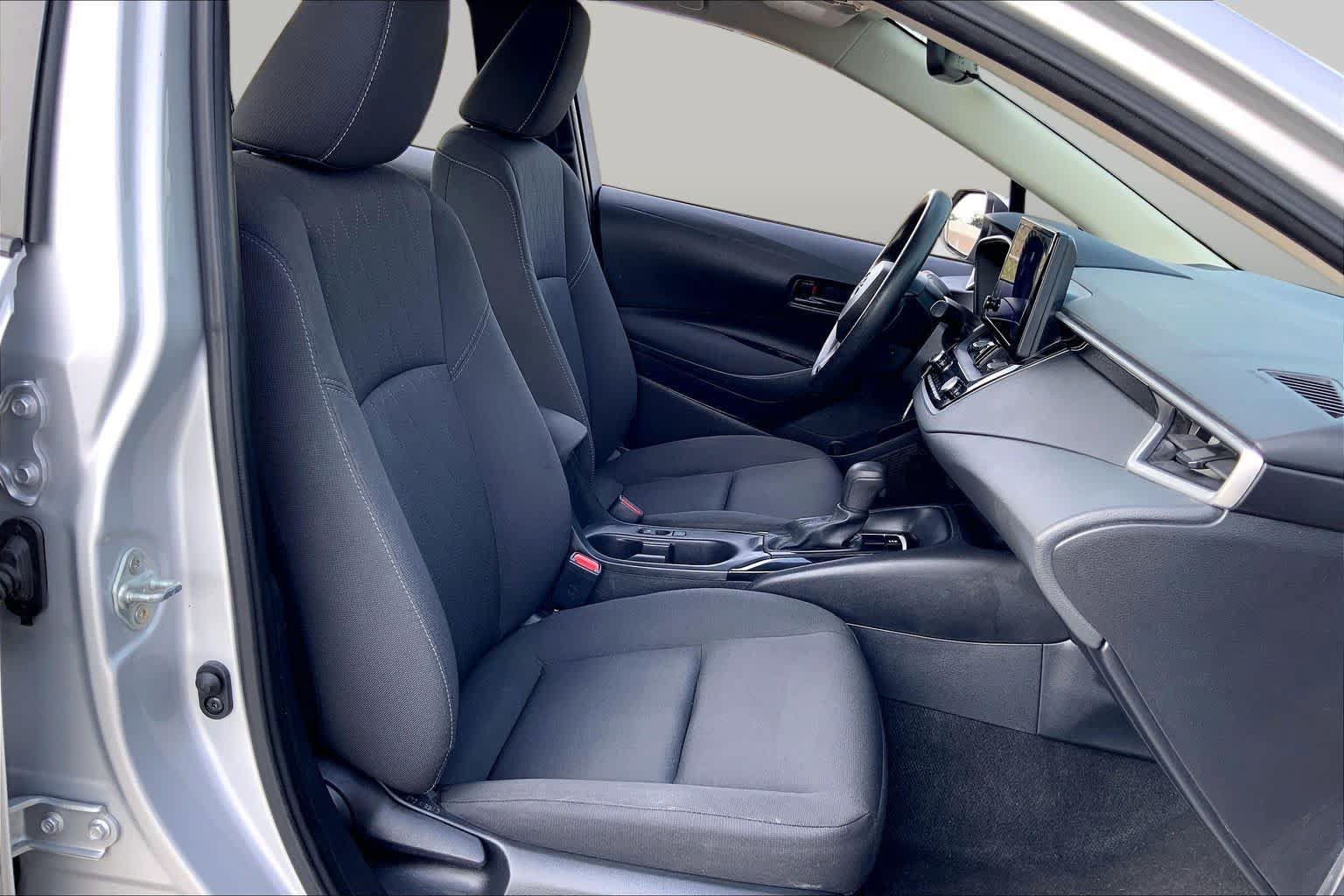Used 2024 Toyota Corolla LE FWD image 9