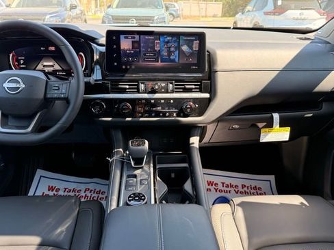 New 2026 Nissan Pathfinder SL image 28