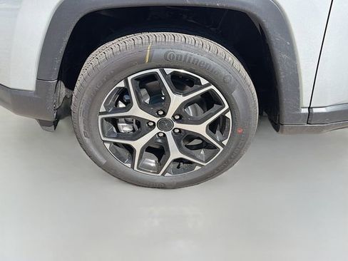 New 2026 Jeep Compass Limited w/ Sun, Sound & Navigation Group AWD/4WD image 34