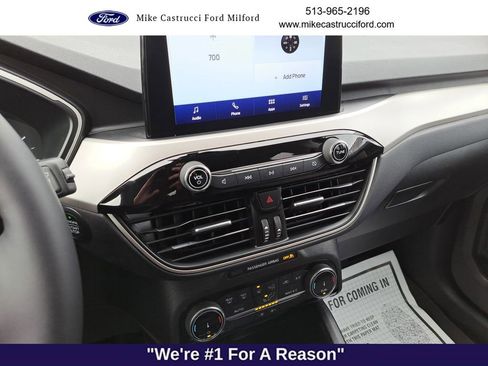 Certified 2022 Ford Escape SE w/ SE Sport Appearance Package image 13