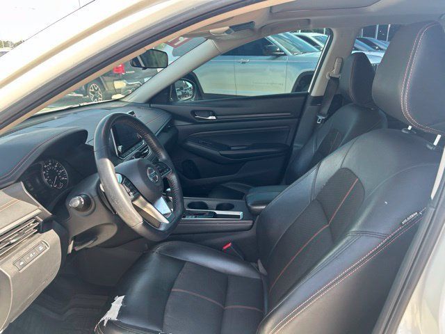 Used 2020 Nissan Altima 2.5 SR w/ Premium Package FWD image 31