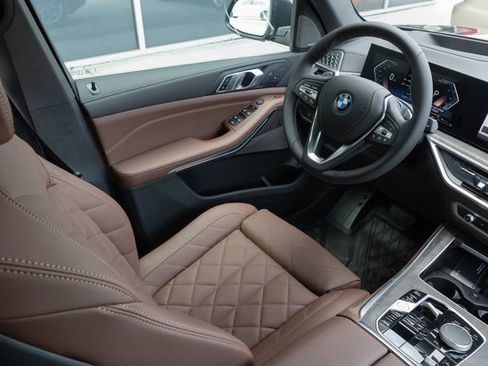 New 2026 BMW X5 xDrive50e image 23