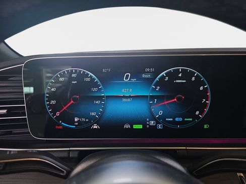 Used 2023 Mercedes-Benz GLS 450 4MATIC image 22