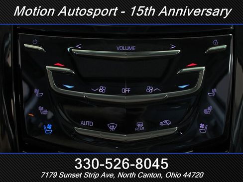Used 2020 Cadillac Escalade Luxury AWD/4WD image 16