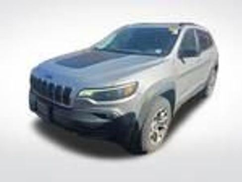 Used 2022 Jeep Cherokee Trailhawk image 5