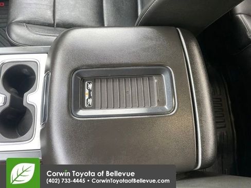 Used 2017 GMC Sierra 2500 SLT image 25