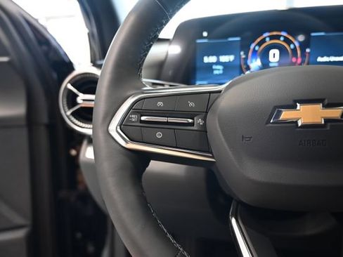 New 2026 Chevrolet Equinox LT w/ Convenience Package II FWD image 22