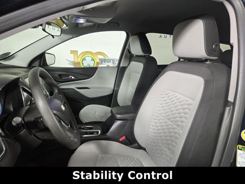 Used 2020 Chevrolet Equinox LS w/ LS Convenience Package FWD image 10