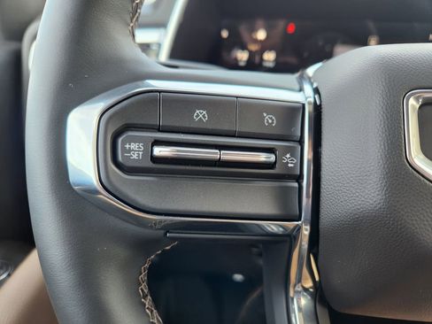 New 2026 GMC Canyon Denali image 14