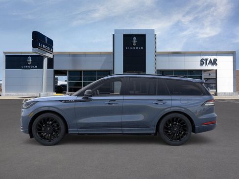 New 2026 Lincoln Aviator Reserve AWD/4WD image 3