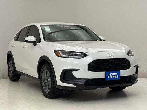 New 2026 Honda HR-V LX image 4