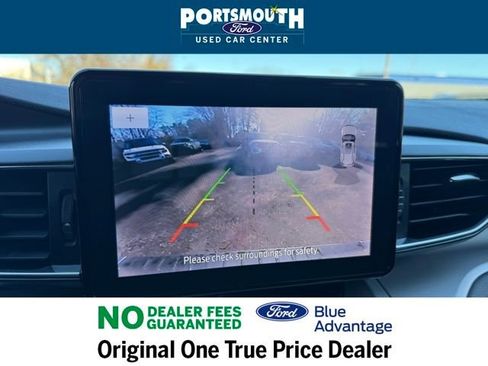 Used 2023 Ford Explorer XLT w/ Equipment Group 202A image 10