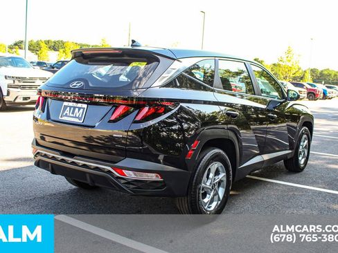 Used 2023 Hyundai Tucson SE image 6