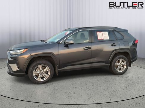 Certified 2024 Toyota RAV4 XLE w/ Convenience Package FWD image 3