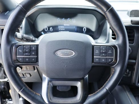 Used 2023 Ford Expedition Platinum AWD/4WD image 6