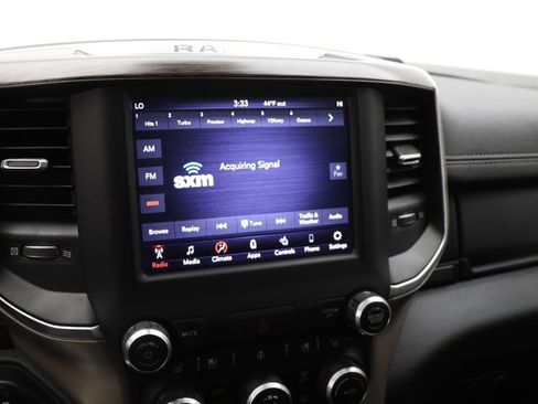 Used 2019 RAM 1500 Laramie AWD/4WD image 24