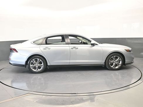 Used 2024 Honda Accord EX image 7