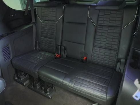 Used 2022 Cadillac Escalade ESV Sport Platinum AWD/4WD image 39