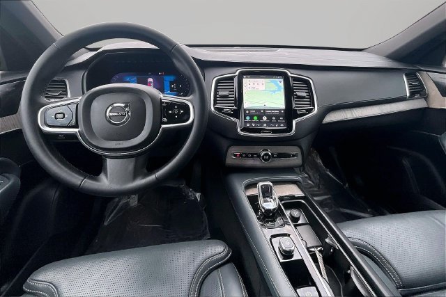 Used 2023 Volvo XC90 B6 Ultimate AWD/4WD image 14
