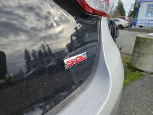 Used 2015 Hyundai Genesis 5.0 w/ Option Group 05 image 9