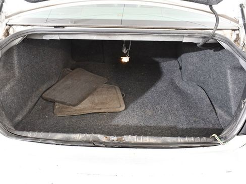 Used 2012 Chevrolet Impala LTZ FWD image 20