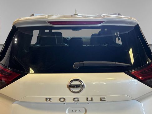 Used 2021 Nissan Rogue SL w/ Premium Package AWD/4WD image 18