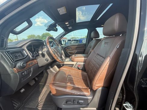 Used 2020 Nissan Titan Platinum Reserve w/ Moonroof Package AWD/4WD image 12