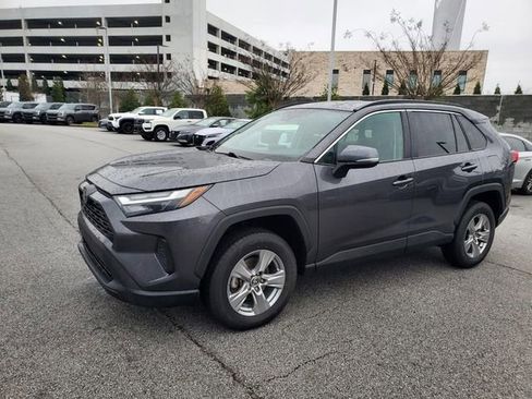 Used 2023 Toyota RAV4 XLE AWD/4WD image 7